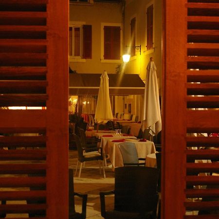 Logis Hotel Le Cheval Noir Argenton Sur Creuse 외부 사진