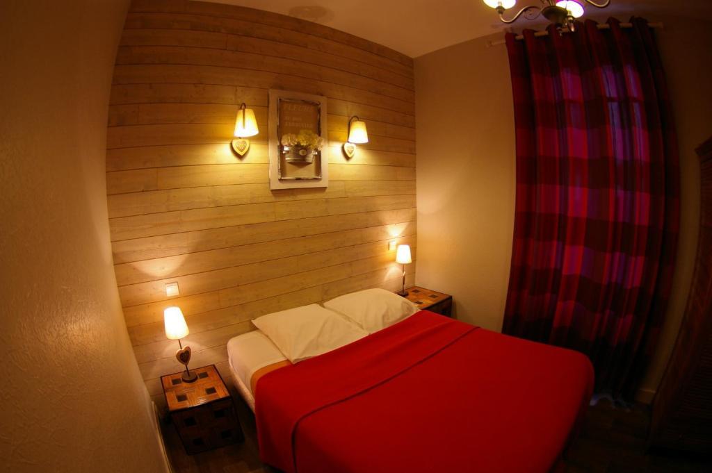 Logis Hotel Le Cheval Noir Argenton Sur Creuse 객실 사진