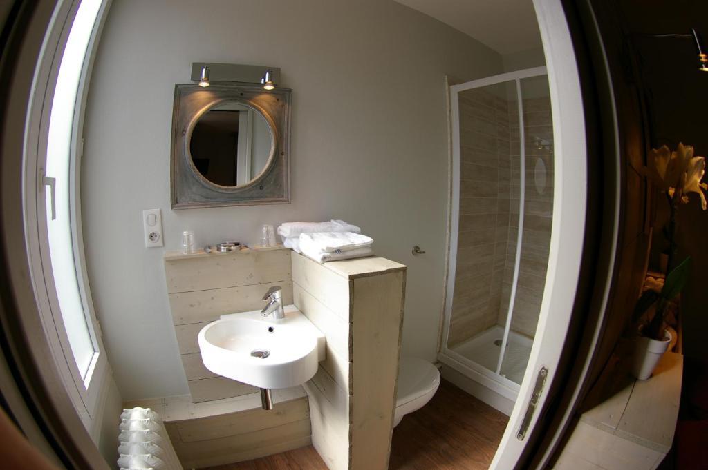 Logis Hotel Le Cheval Noir Argenton Sur Creuse 객실 사진